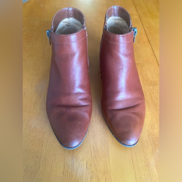 Naturalizer Shoes - Brown leather naturalizer ankle booties